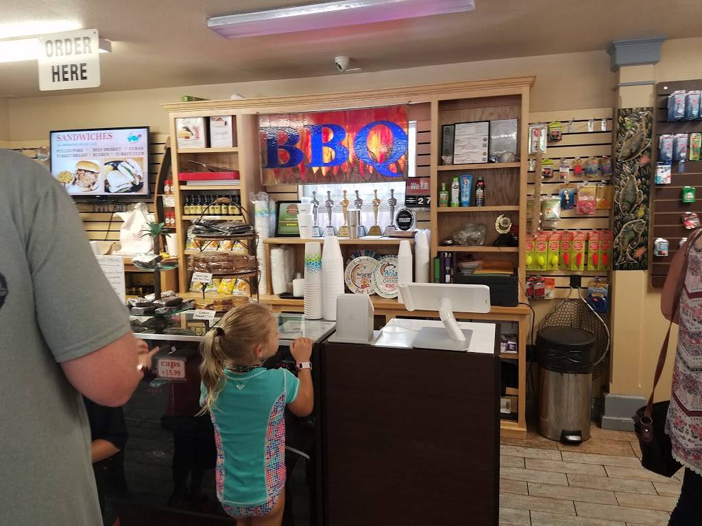 Captains BBQ | restaurant | 5862 N Ocean Shore Blvd, Palm Coast, FL 32137, USA | 3865972888 OR +1 386-597-2888