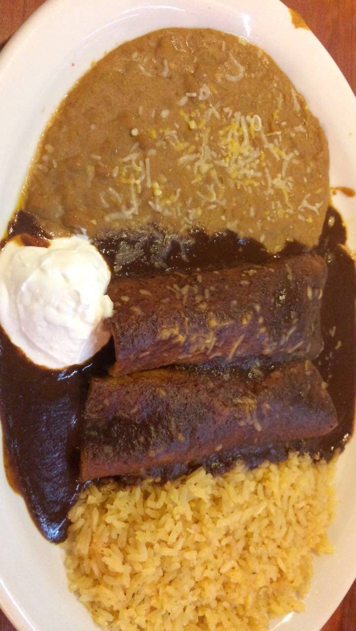 Casa Sanchez | restaurant | 9870 Sierra Ave C, Fontana, CA 92335, USA | 9093503007 OR +1 909-350-3007