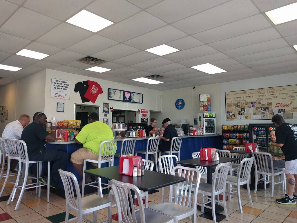 Skins Hotdogs | restaurant | 620 Congaree Rd A, Greenville, SC 29607, USA | 8642347005 OR +1 864-234-7005