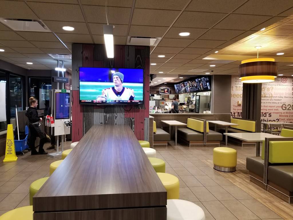 McDonalds | cafe | 316 S SE Everett Mall Way, Everett, WA 98204, USA | 4253478599 OR +1 425-347-8599