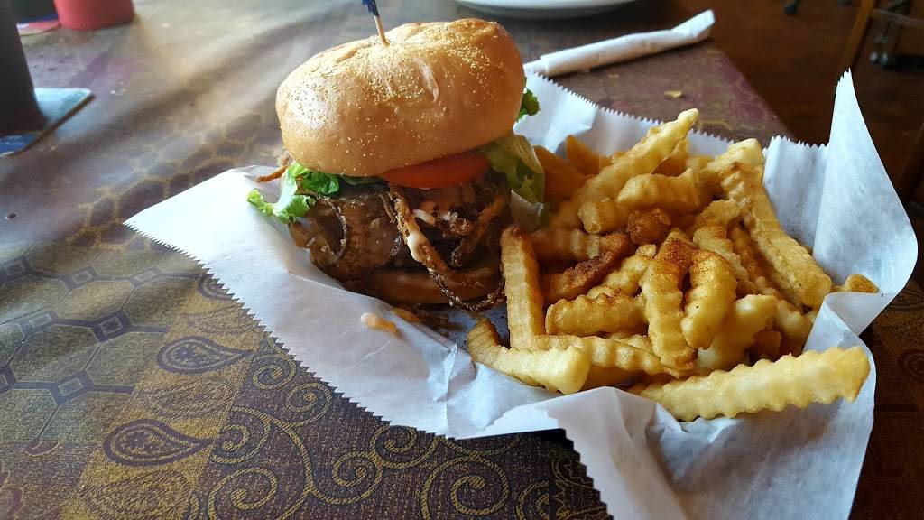 Ruby Street Grille | restaurant | 221 E Ruby St, Tavares, FL 32778, USA | 3527427829 OR +1 352-742-7829