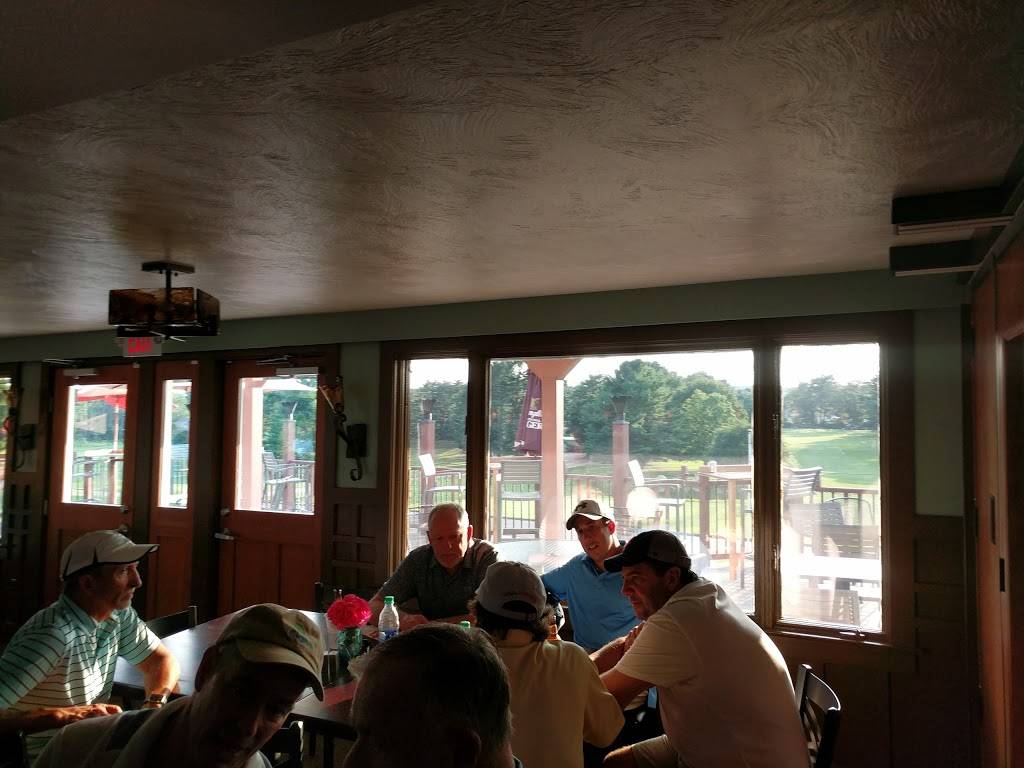 Windham Seasons Bar and Grill | restaurant | 184 Club Rd, North Windham, CT 06256, USA | 8604564211 OR +1 860-456-4211