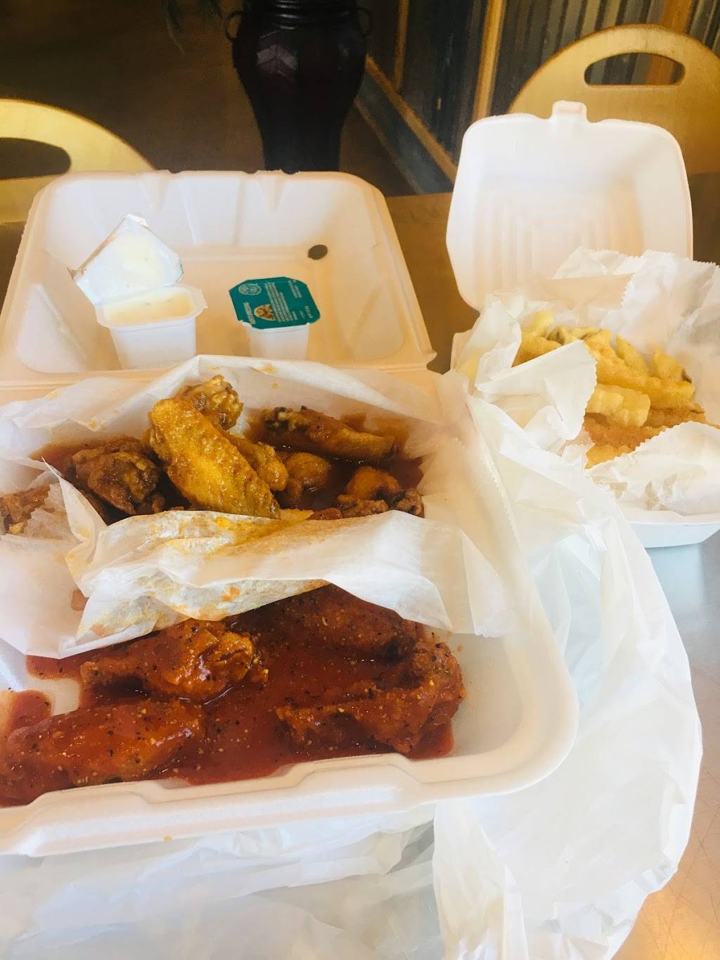 ATown Wings | restaurant | 1640 Walton Way, Augusta, GA 30904, USA | 7066912558 OR +1 706-691-2558