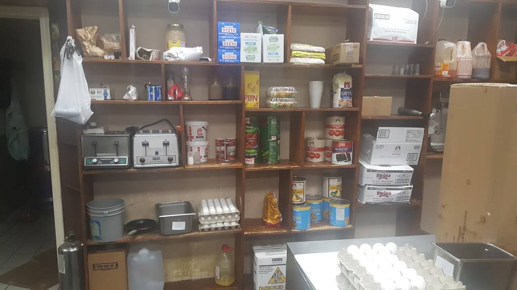 Universal Coney Island | restaurant | 15951 Grand River Ave, Detroit, MI 48227, USA | 3132726820 OR +1 313-272-6820