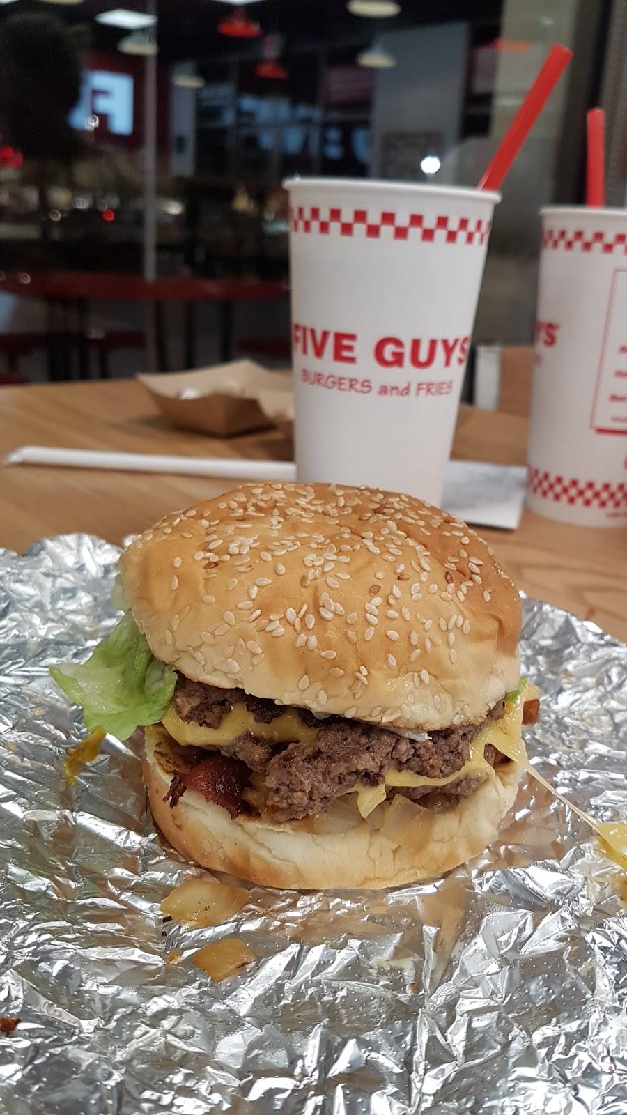 Five Guys | meal takeaway | 1860 NE Pine Island Rd, Cape Coral, FL 33909, USA | 2392420384 OR +1 239-242-0384
