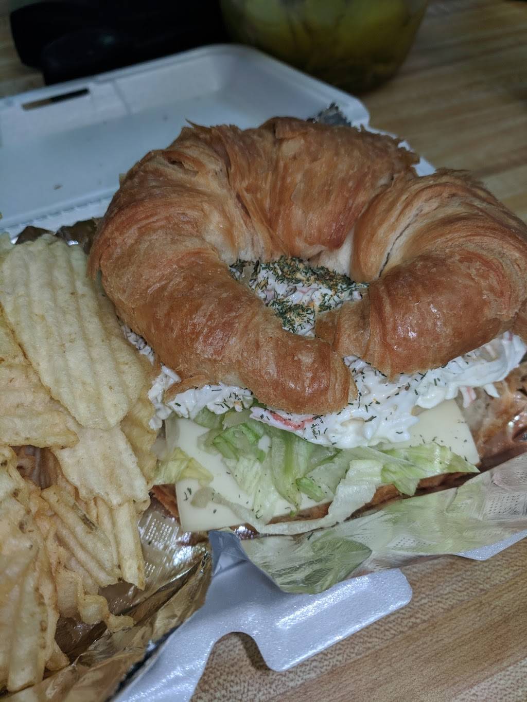 Yetis Drive-In | restaurant | 104 E Pioneer St, Crandon, WI 54520, USA | 7154785430 OR +1 715-478-5430