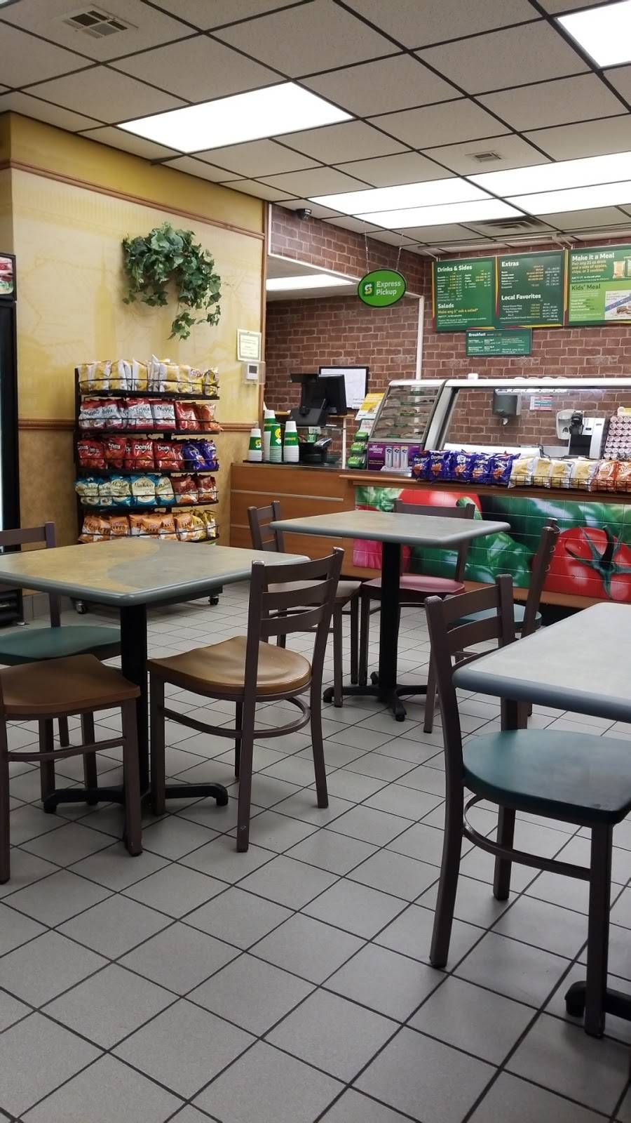 Subway | meal takeaway | 515 Maple St, Greenfield, MO 65661, USA | 4176375860 OR +1 417-637-5860