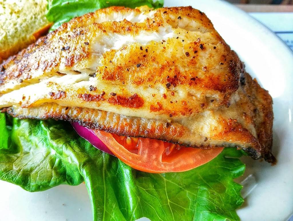 The Fish Dock at Pelican Point | restaurant | 1398 Sapelo Ave NE, Crescent, GA 31304, USA | 9128324295 OR +1 912-832-4295