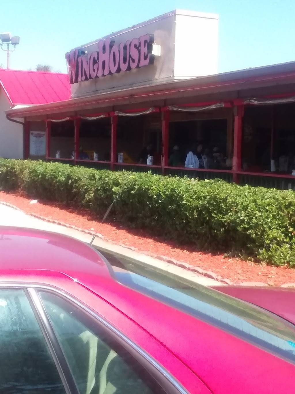 The WingHouse of Daytona Speedway | restaurant | 2721 W International Speedway Blvd, Daytona Beach, FL 32114, USA | 3862192891 OR +1 386-219-2891