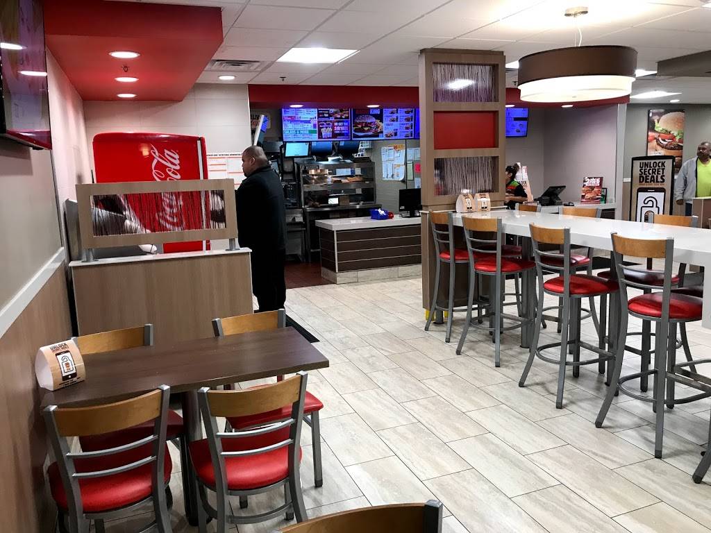 Burger King | restaurant | 1901 W Algonquin Rd, Rolling Meadows, IL 60008, USA | 8472559310 OR +1 847-255-9310