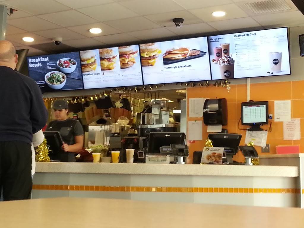 McDonalds | cafe | 928 N Azusa Ave, Covina, CA 91722, USA | 6268590176 OR +1 626-859-0176