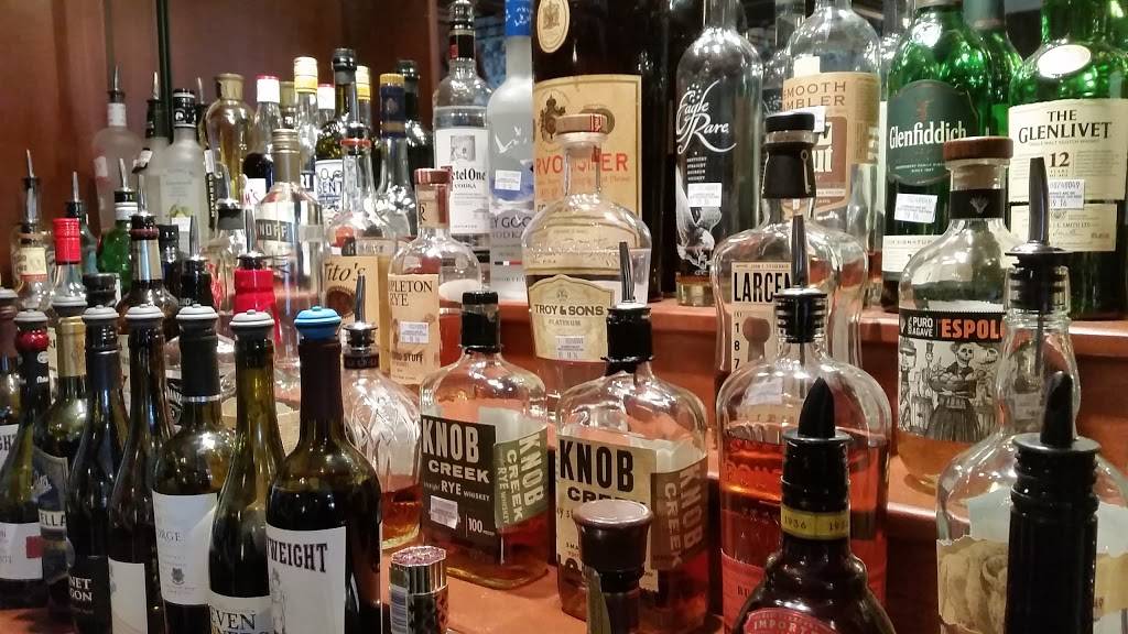 Mebane Knights | restaurant | 212 W Clay St, Mebane, NC 27302, USA | 9195680721 OR +1 919-568-0721