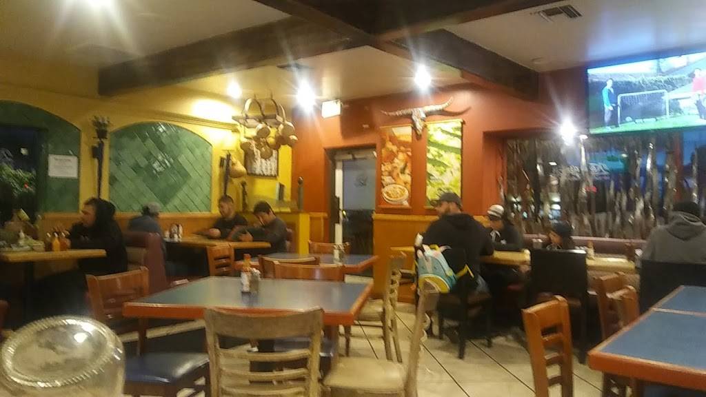 Karinas Mexican Seafood | restaurant | 1705 Highland Ave, National City, CA 91950, USA | 6194778877 OR +1 619-477-8877