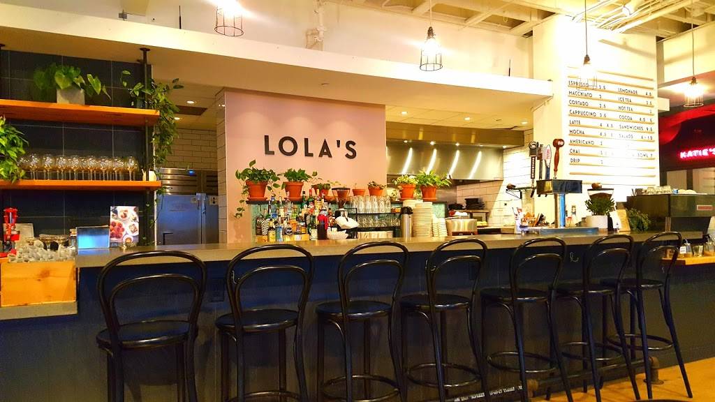 Lolas Cafe | restaurant | 4952 Dodge St, Omaha, NE 68132, USA | 4029642456 OR +1 402-964-2456