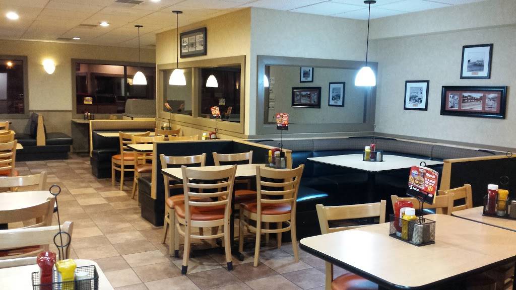 Dairy Queen Grill & Chill | restaurant | 910 W E Main St, Carmi, IL 62821, USA | 6183822536 OR +1 618-382-2536