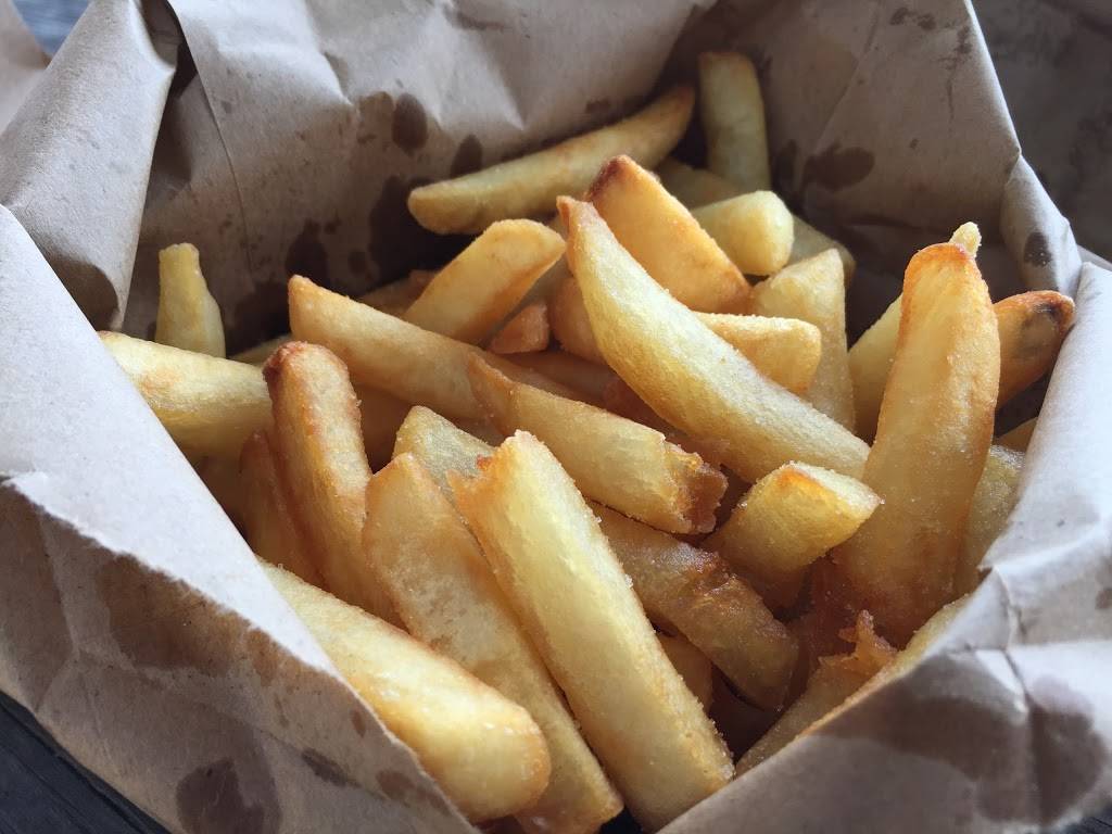 Chuckburger | restaurant | 2318 SE 6th Ave, Topeka, KS 66607, USA | 7853541540 OR +1 785-354-1540