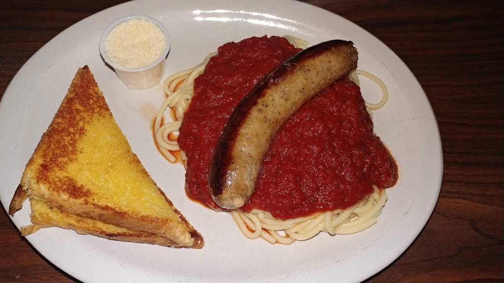 Wooden Chicken Pub | restaurant | 12500 NE Sandy Blvd, Portland, OR 97230, USA | 5032538893 OR +1 503-253-8893