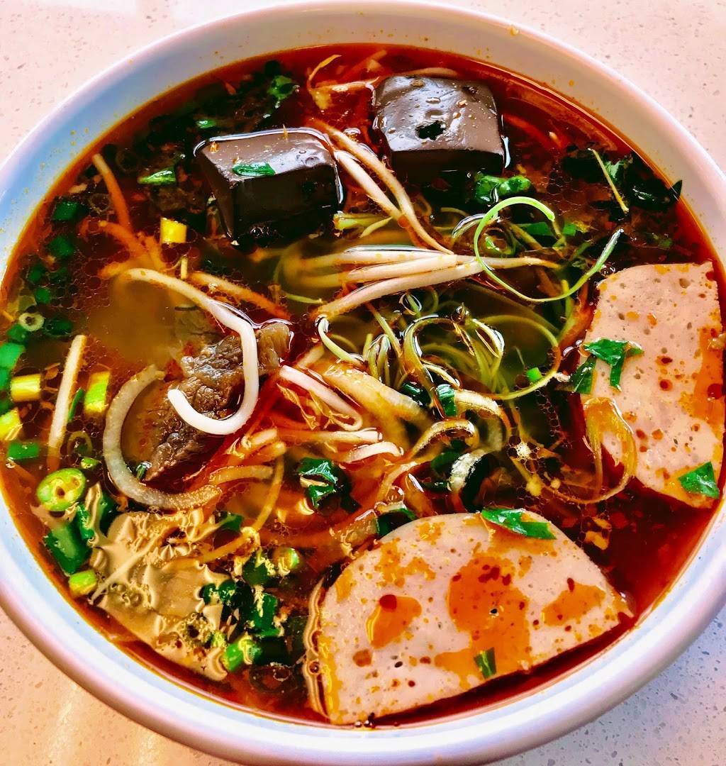 Pho H&H Vietnamese & Japanese Cuisine | restaurant | 91-710 Farrington Hwy, Kapolei, HI 96707, USA | 8086741188 OR +1 808-674-1188