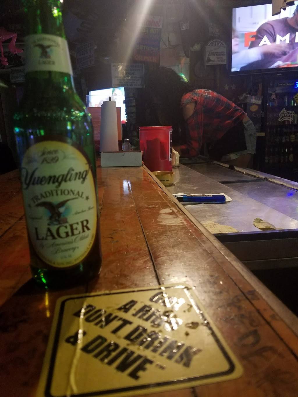 Bobarosa Saloon | restaurant | 2299 Hwy 25/70 E, Del Rio, TN 37727, USA | 4236139726 OR +1 423-613-9726