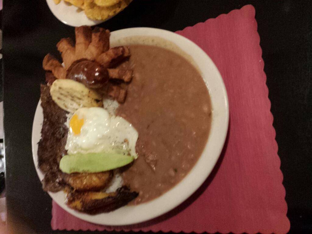 Toston Gourmet | restaurant | 14709 SW 42nd St, Miami, FL 33185, USA | 3052216523 OR +1 305-221-6523