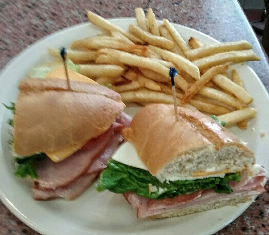 Country Boys Restaurant | restaurant | 3202 E Greenway Rd, Phoenix, AZ 85032, USA | 6024851000 OR +1 602-485-1000