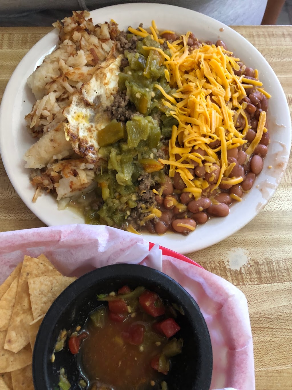 Marias Restaurant | restaurant | 110 W Coal Ave, Gallup, NM 87301, USA | 5057226135 OR +1 505-722-6135