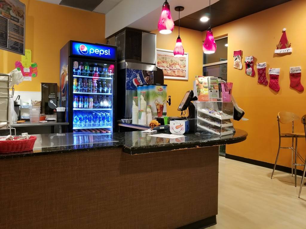 Deli Delicious | restaurant | 1102 E Champlain Dr #109, Fresno, CA 93720, USA | 5594330668 OR +1 559-433-0668