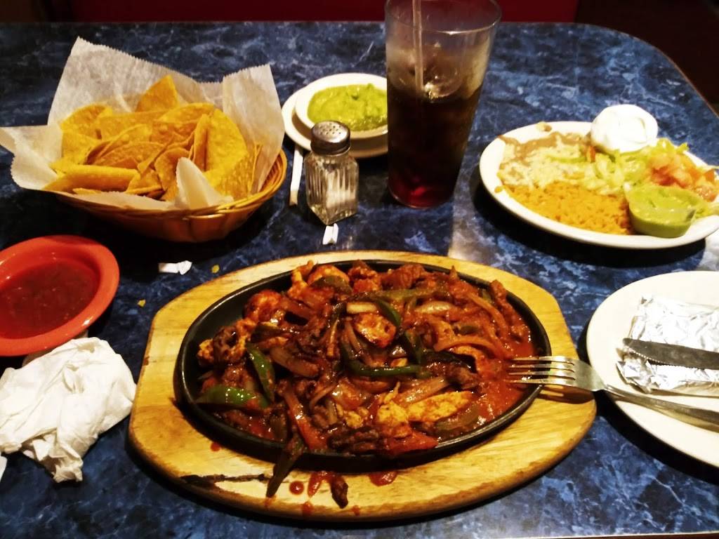 Aztecas Mexican Grill | restaurant | 51 Vaughan Ln, Pell City, AL 35125, USA | 2055255122 OR +1 205-525-5122