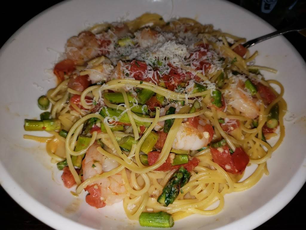 Olive Garden Italian Restaurant | meal takeaway | 100 W 125th St, New York, NY 10027, USA | 9175347937 OR +1 917-534-7937