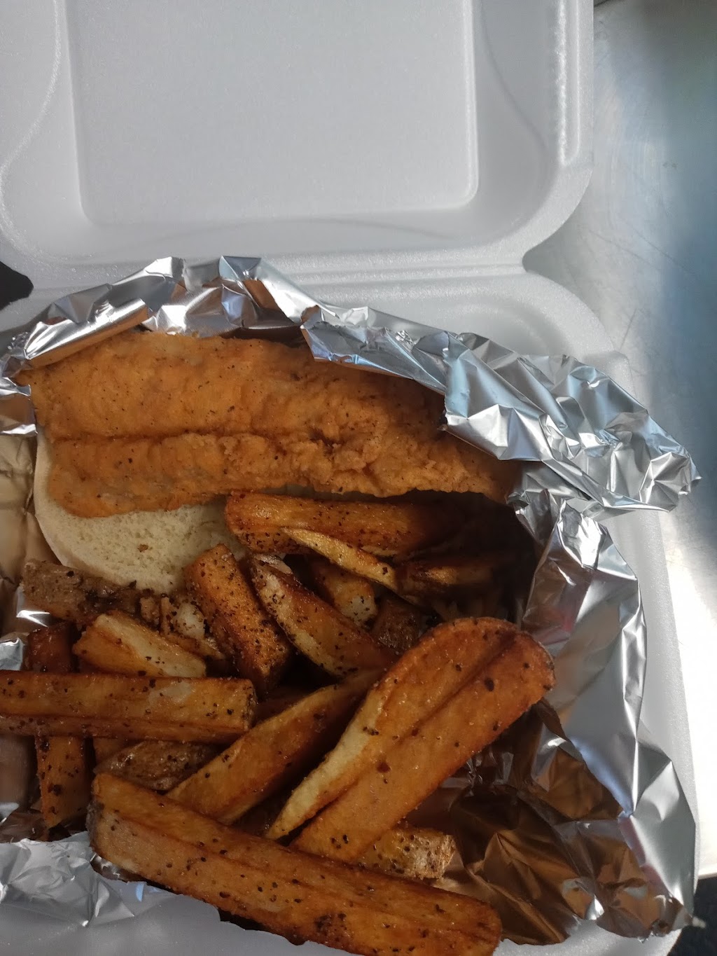 S&S BBQ | restaurant | 4007 Reading Rd, Cincinnati, OH 45229, USA | 5138075097 OR +1 513-807-5097