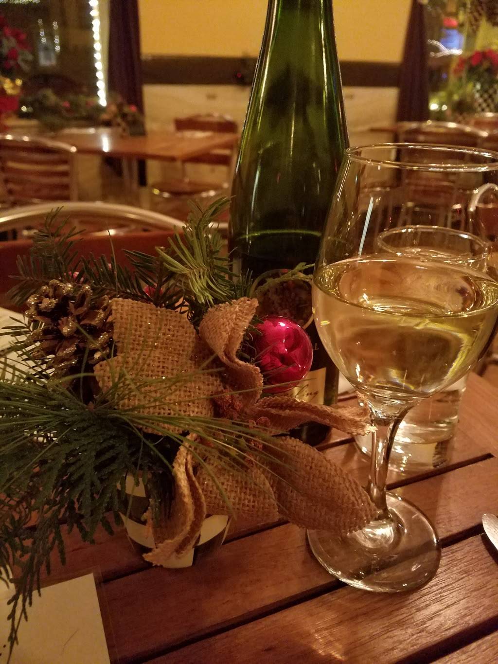 Crush Bistro | restaurant | 32 Market St, Potsdam, NY 13676, USA | 3152655282 OR +1 315-265-5282