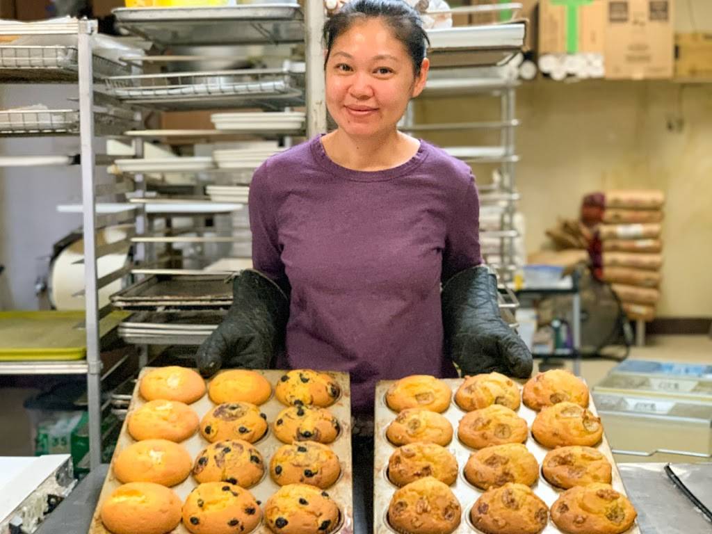 Happy Bagels & Donuts | restaurant | 9926 Lakewood Blvd, Downey, CA 90240, USA | 5628626292 OR +1 562-862-6292