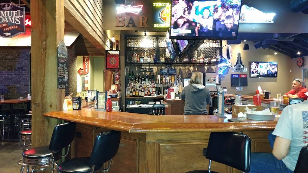 Republic Icehouse | restaurant | 3807 University Blvd, Tyler, TX 75701, USA | 9035045860 OR +1 903-504-5860