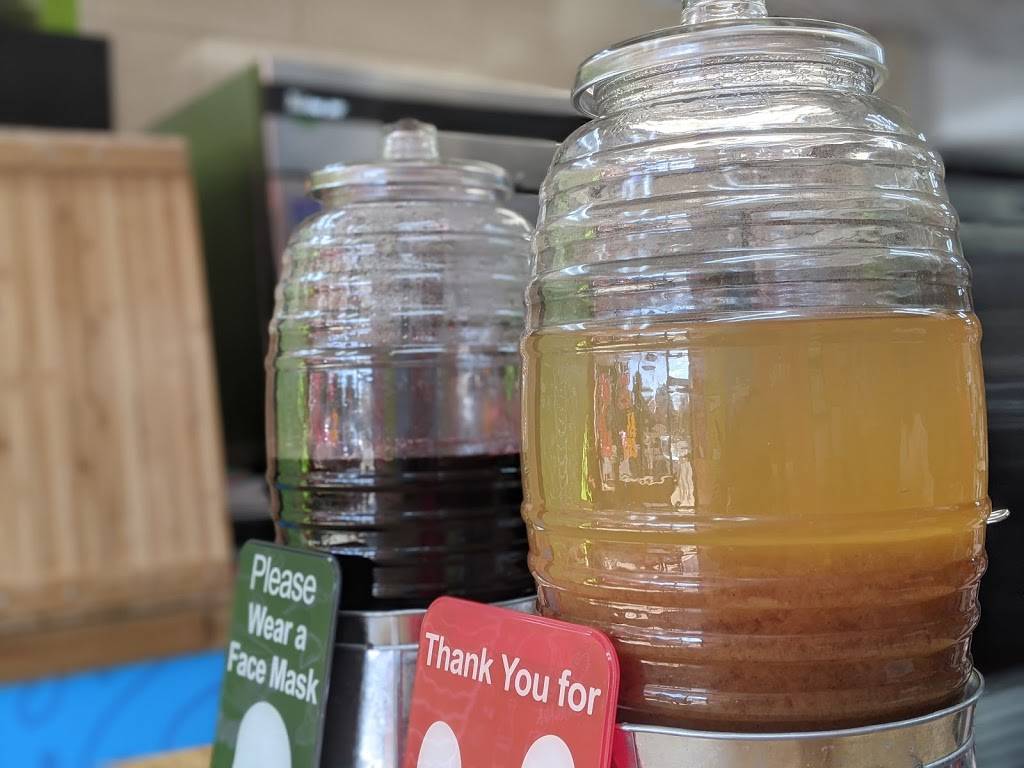 La Taqueria | restaurant | 145 Levittown Pkwy, Hicksville, NY 11801, USA | 5165957678 OR +1 516-595-7678