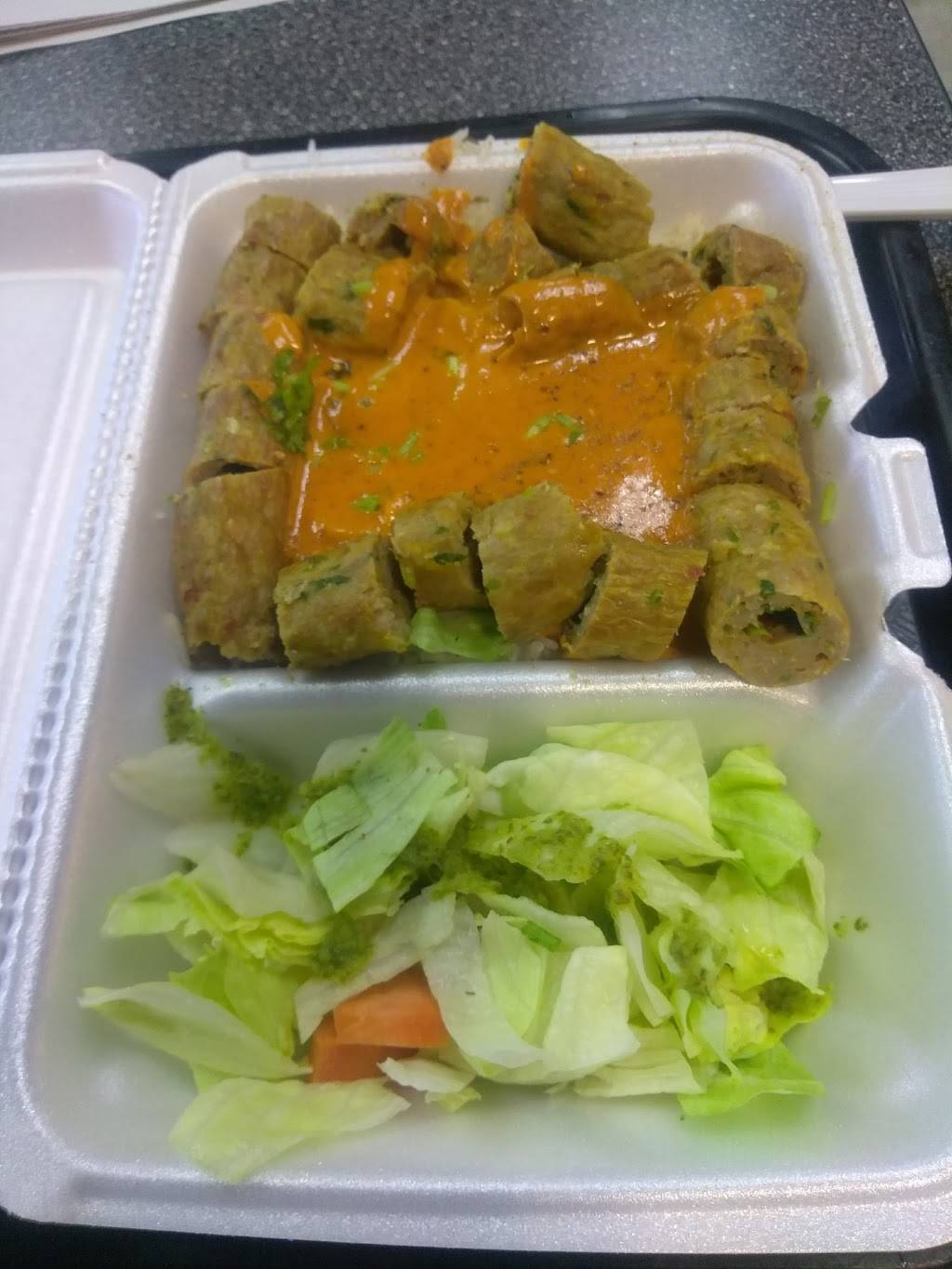 Cafe India | restaurant | 601 S 1st St, Milwaukee, WI 53204, USA | 4142245444 OR +1 414-224-5444