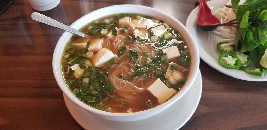 Lan Xang Lao-Thai Cuisine | restaurant | 5080 Commercial St SE, Salem, OR 97306, USA | 5035882220 OR +1 503-588-2220