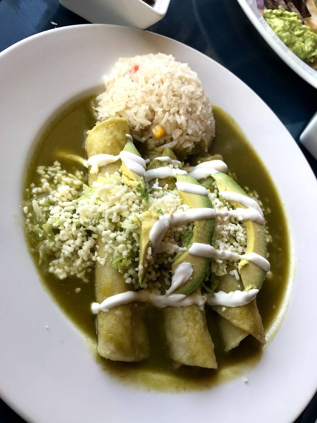 Guakamoles | restaurant | 1281 Plaza Cir, West Palm Beach, FL 33404, USA | 5617999355 OR +1 561-799-9355