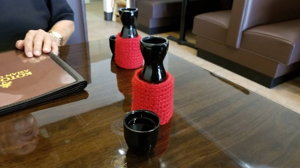 Kotobuki Asian Cuisine | restaurant | 145 Hilden Rd Suite 106, Ponte Vedra Beach, FL 32081, USA | 9042019608 OR +1 904-201-9608