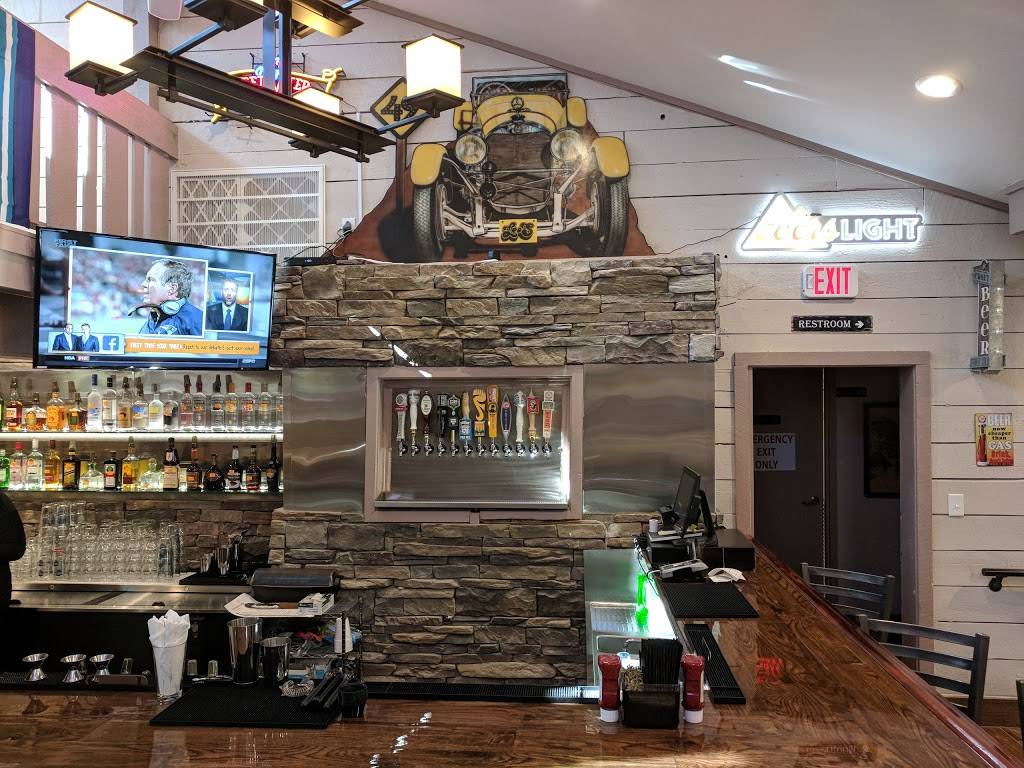 1st & Goal | restaurant | 7801 University City Boulevard, Charlotte, North Carolina 28213, United States | 9802372290 OR +1 980-237-2290