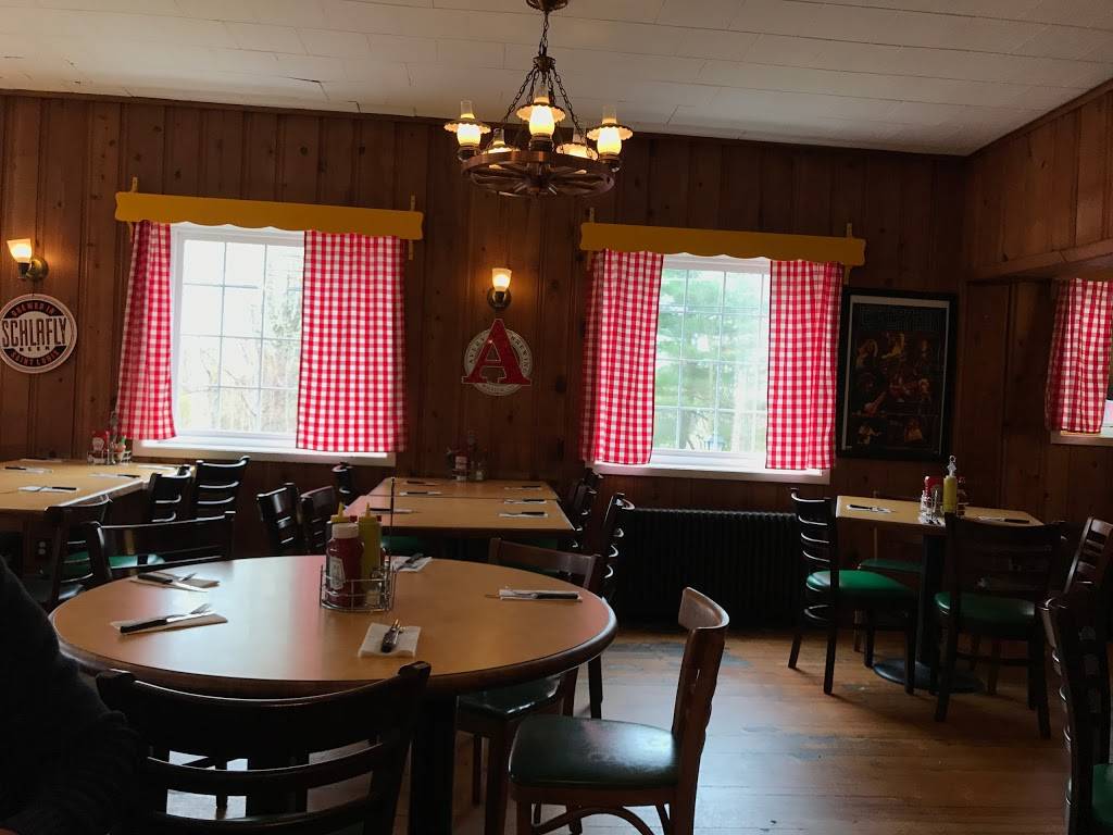 Holy Smoke | restaurant | 241 NY-6N, Mahopac, NY 10541, USA | 8456289795 OR +1 845-628-9795