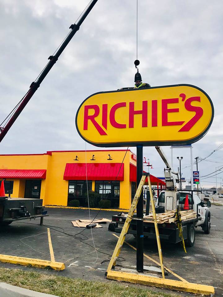 Richies | restaurant | 771 E New Circle Rd, Lexington, KY 40505, USA | 8595239488 OR +1 859-523-9488