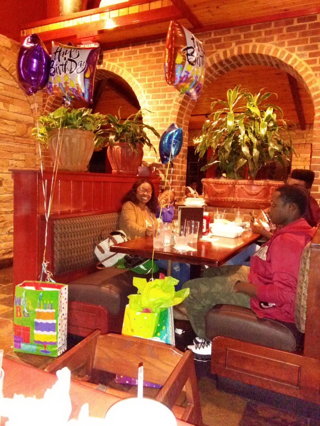 Cheddars Scratch Kitchen | restaurant | 620 University Center Blvd, Charlotte, NC 28262, USA | 7045037871 OR +1 704-503-7871