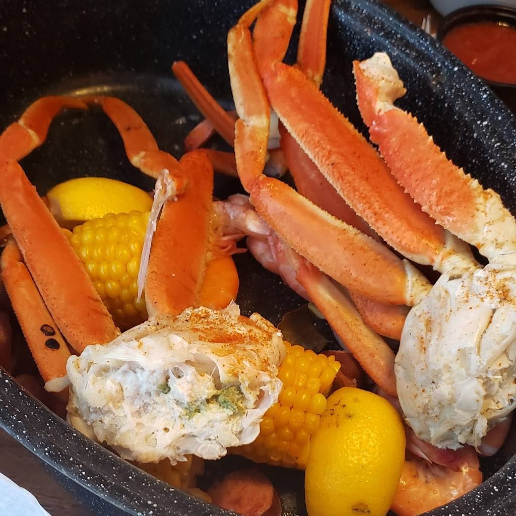 Catfish & Co | restaurant | 900 Airport Fwy #110, Hurst, TX 76054, USA | 8175813912 OR +1 817-581-3912