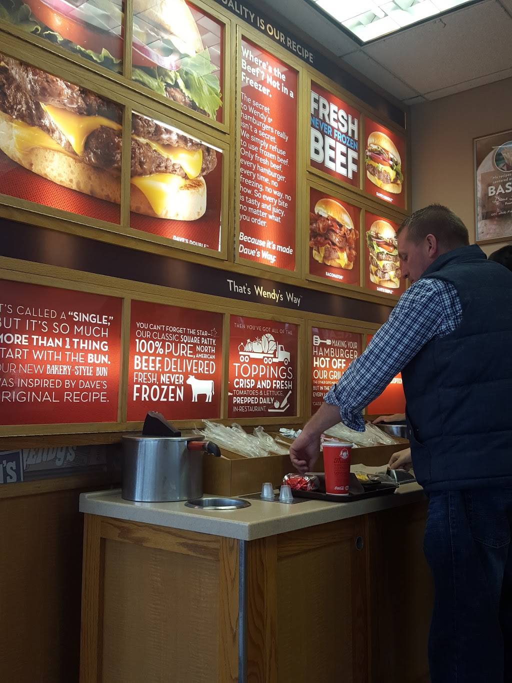 Wendys | restaurant | 1125 N Dixie Hwy, Monroe, MI 48162, USA | 7342425610 OR +1 734-242-5610