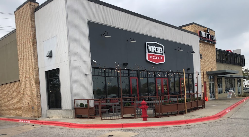 Via 313 Pizza | restaurant | 1335 E Whitestone Blvd Ste 200, Cedar Park, TX 78613, USA | 5128173133 OR +1 512-817-3133