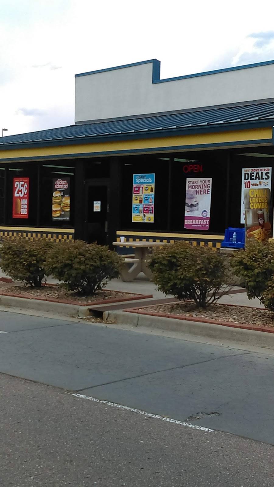 Hamburger Stand | restaurant | 938 South Havana Street, E Kentucky Ave, Aurora, CO 80012, USA | 3033441306 OR +1 303-344-1306