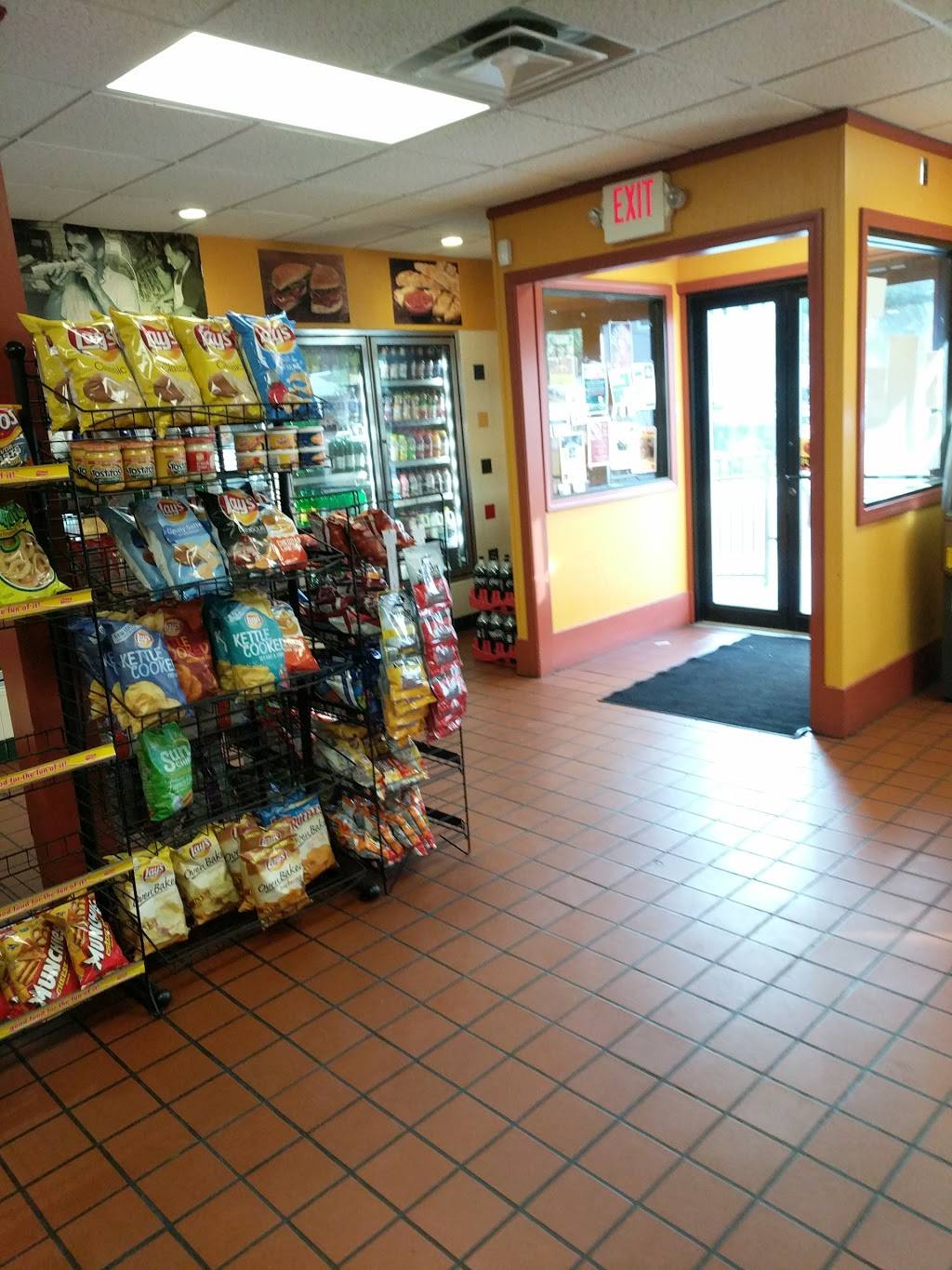 Amatos | restaurant | 3 Main St, Gorham, ME 04038, USA | 2078392511 OR +1 207-839-2511