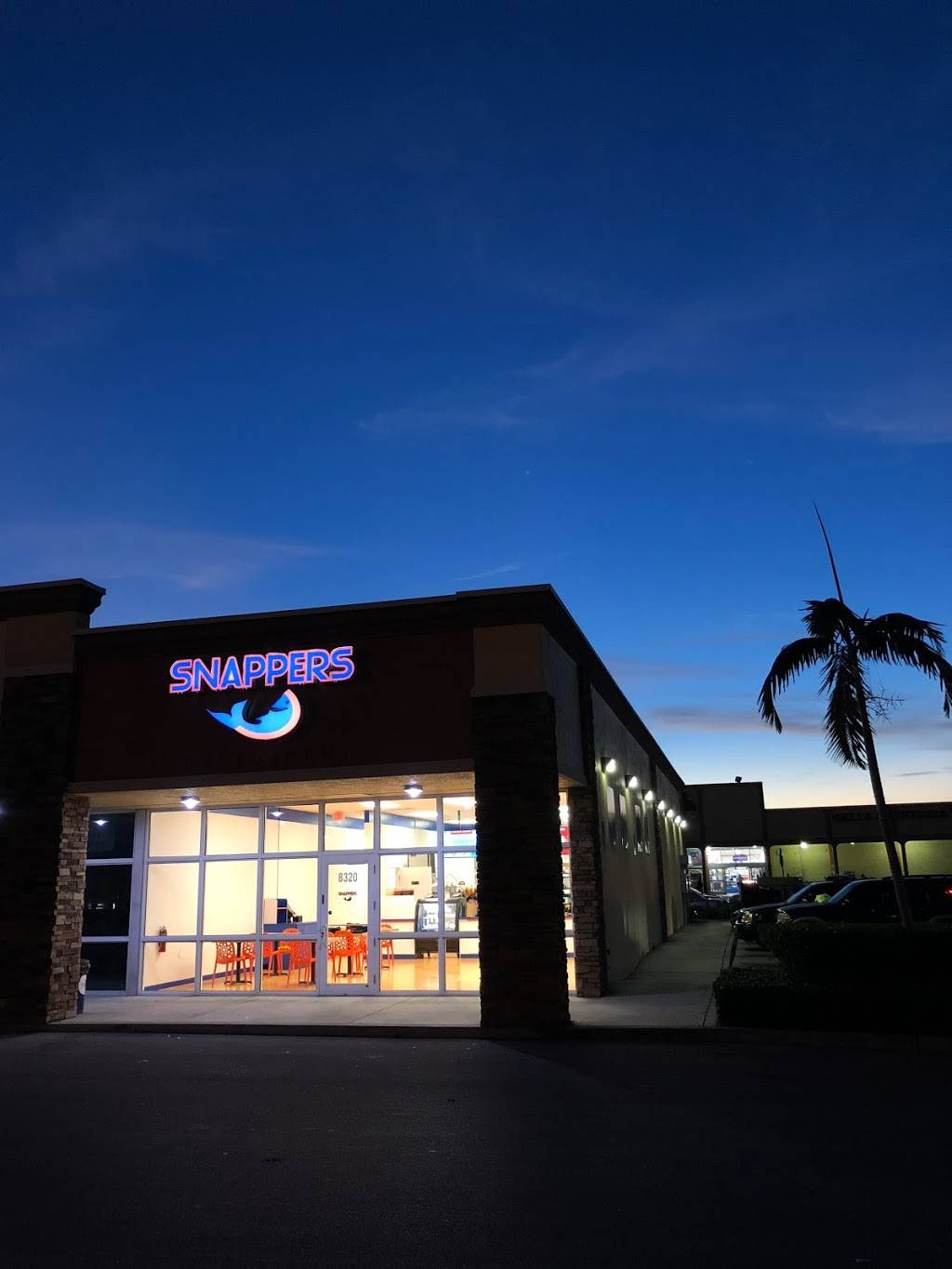 Snappers Restaurant | restaurant | 8320 NW 27th Ave, Miami, FL 33147, USA | 7865367528 OR +1 786-536-7528