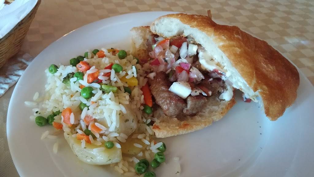 Sarajevo Restaurant | restaurant | 2701 W Lawrence Ave, Chicago, IL 60625, USA | 7732755310 OR +1 773-275-5310