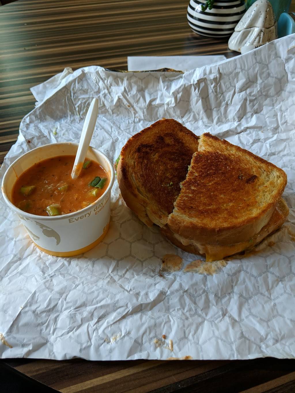 The Great Northwest Soup Company | restaurant | 1201 Eastlake Ave E, Seattle, WA 98102, USA | 2065823503 OR +1 206-582-3503